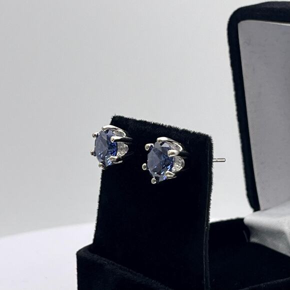 Beautiful 4ct Violet Blue Tanzanite Earrings in Sterling Silver Stud Posts - Picture 5 of 10